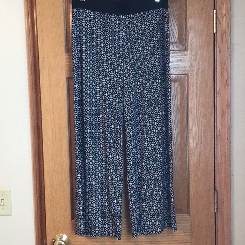 White House Black Market Black Pattern Pants in Size Small